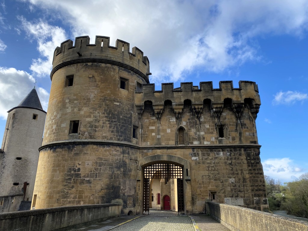 THE CHUNNEL TO&nbsp;FRANCE